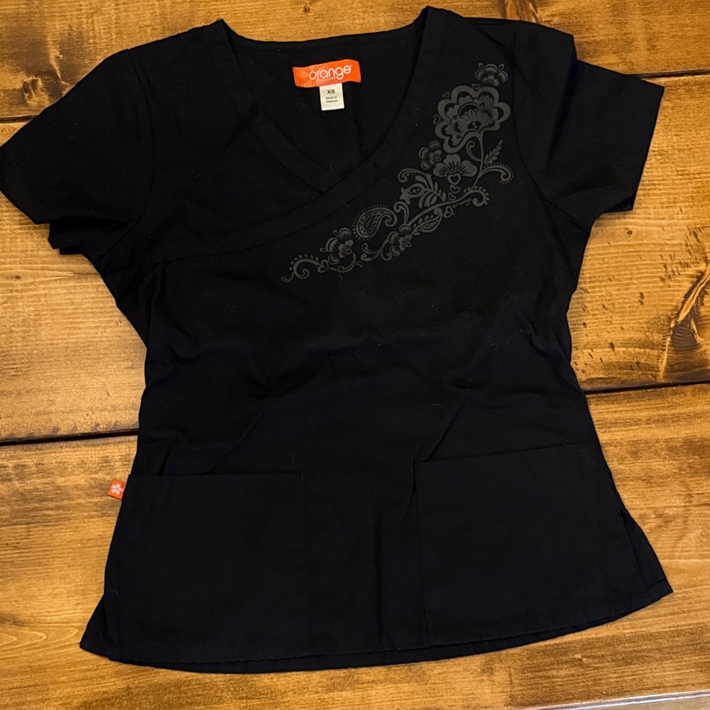 Orage Women's Black V-Neck Scrub Top